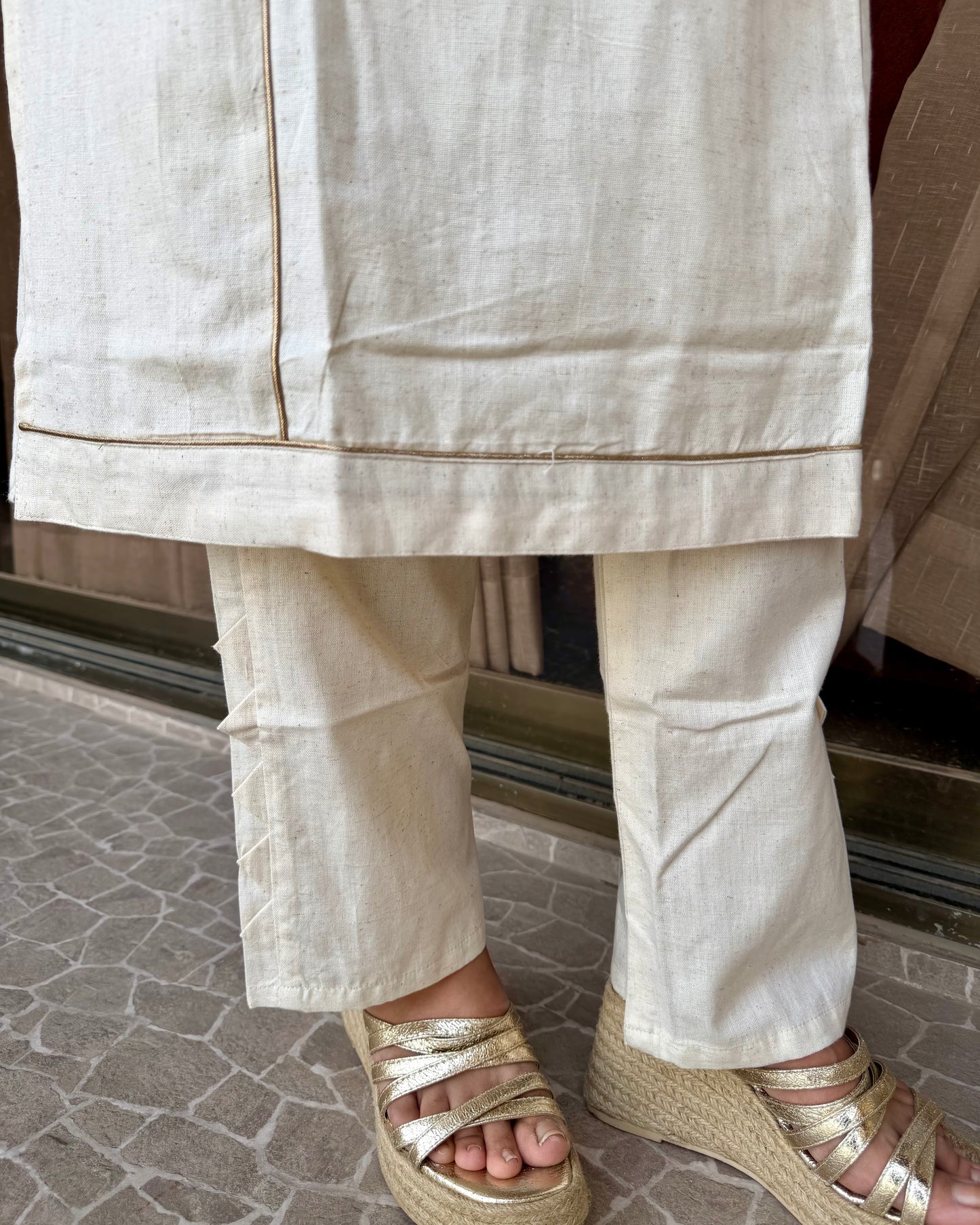 Embellished 2 piece kurta set