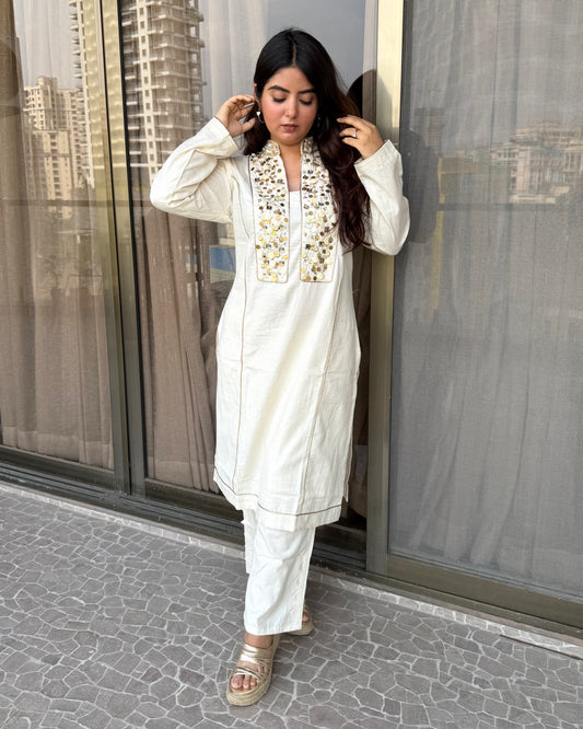 Embellished 2 piece kurta set